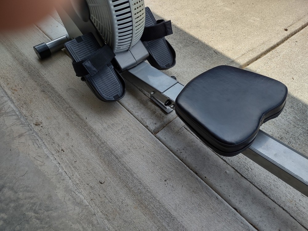 New Stamina AIR ROWER Cardio Exercise Rowing Machine 35-1399 ATS