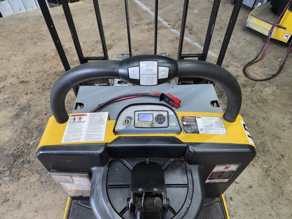 2014 Yale Pallet Jack