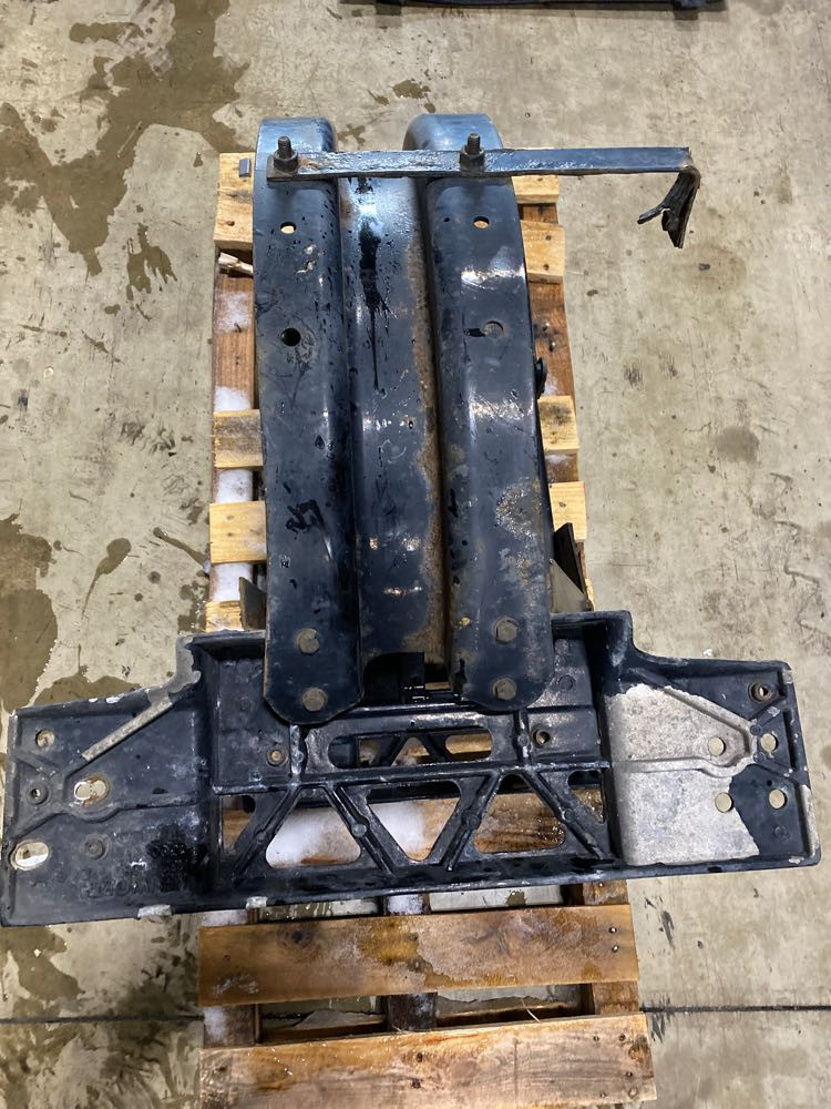 2016 Peterbilt 579 Frame Step (722-10190)