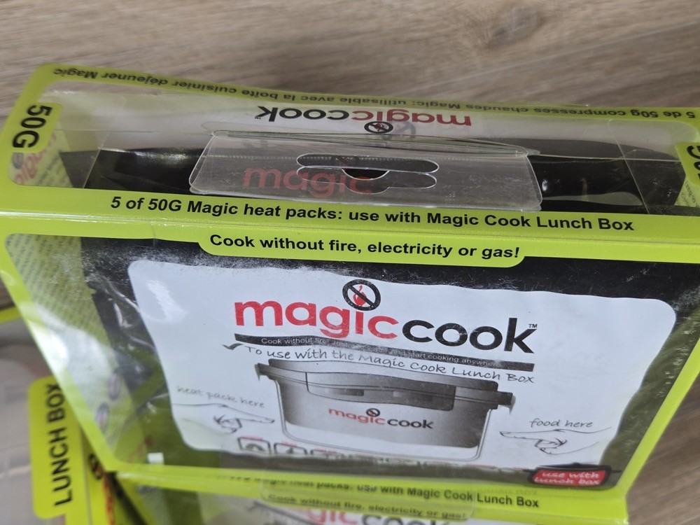 Magiccook Lunch Box -- New Sealed -- With 10 packs