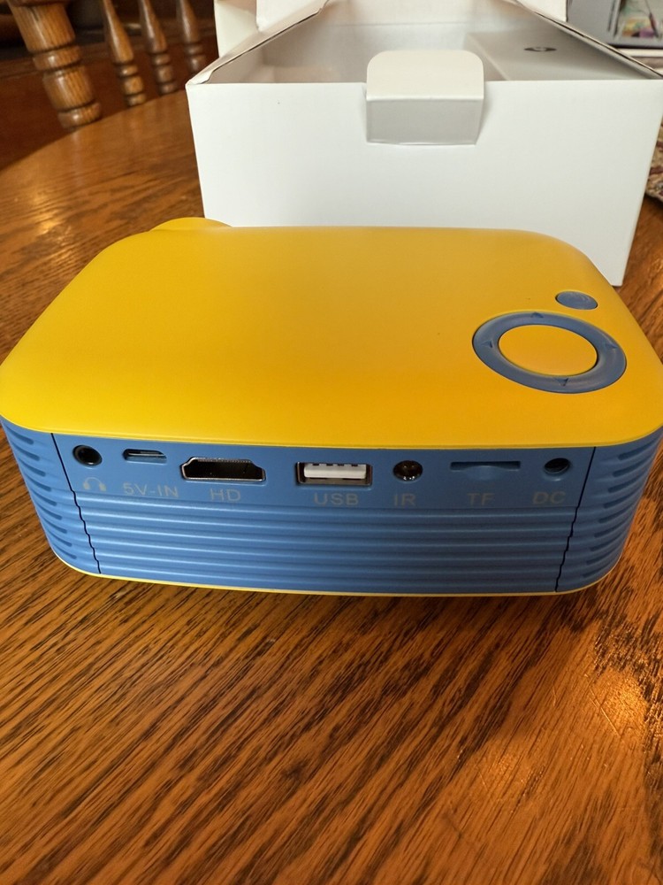 Irari A2000 Mini Projector Portable Home Theater Projector