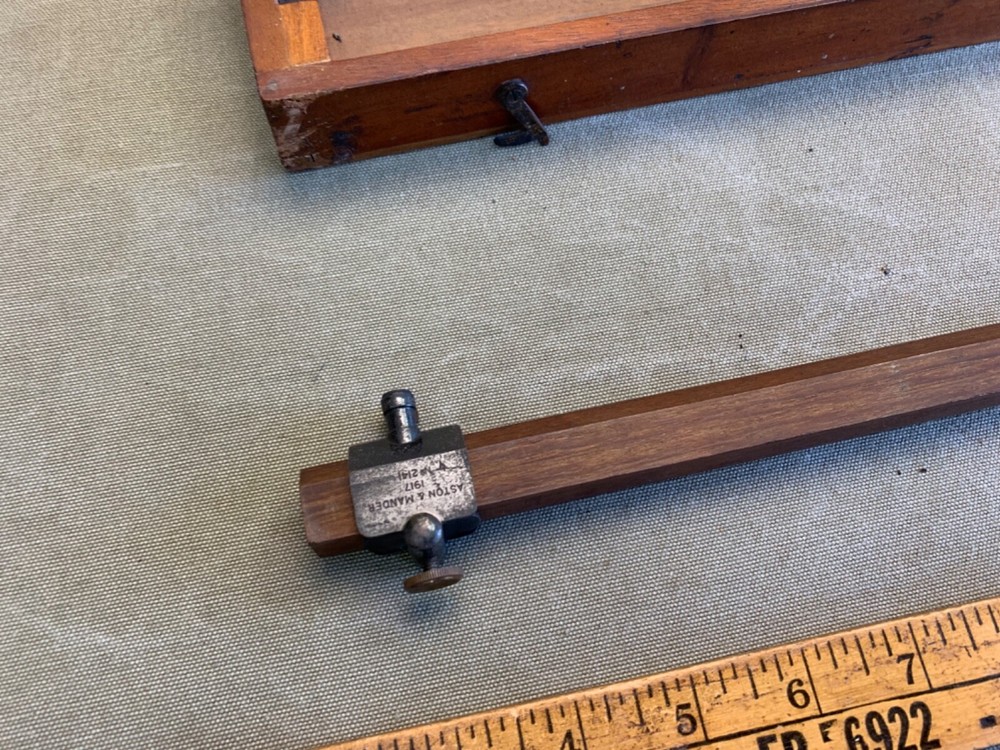 ANTIQUE 26" BEAM COMPASS ASTON MANDER 1917. NICE CASE