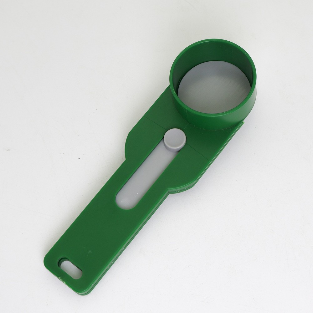 Mess Free Measuring Funneler