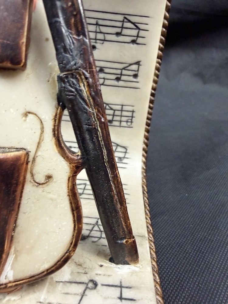 Classical Violin/Cello Sheet Music Bookend - Excellent Condition
