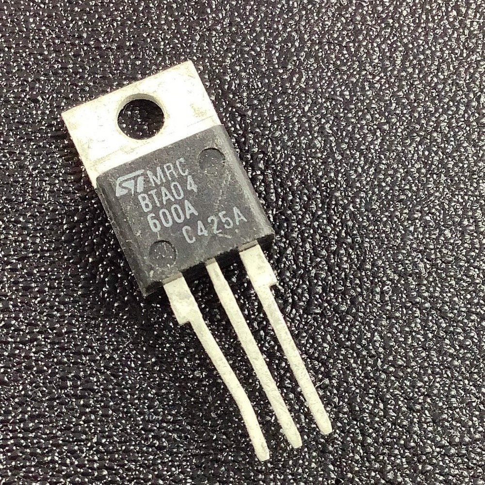 BTA04-600A - ST - TRIAC