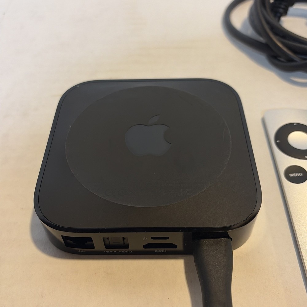 APPLE TV 3rd Generation Black with Remote A1469
