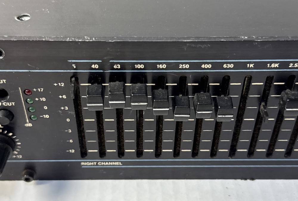DOD R-830 C SERIES GRAPHIC EQUALIZER