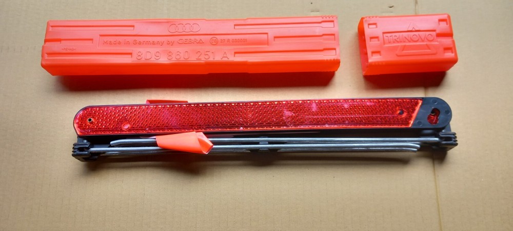 Original warning triangle lightweight construction 8D9860251A (for: Audi A2) 🚛