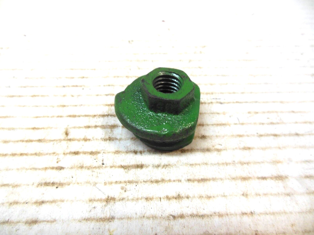 NOS JOHN DEERE FORAGE HARVESTER KERNEL PROCESSOR SPRING END PLUG ADAPTER A26170