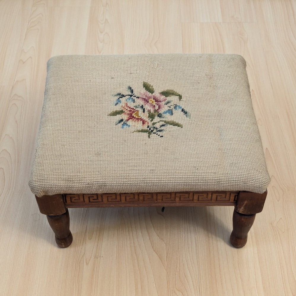 Vintage Floral Pattern Needlepoint Foot Stool Wood Rectangular 14"x12"x8"