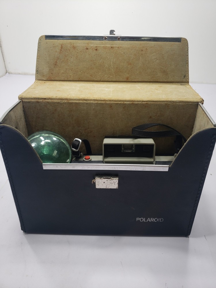 Vintage Polaroid Automatic Model 335 Land Camera With Storage Case & Flash