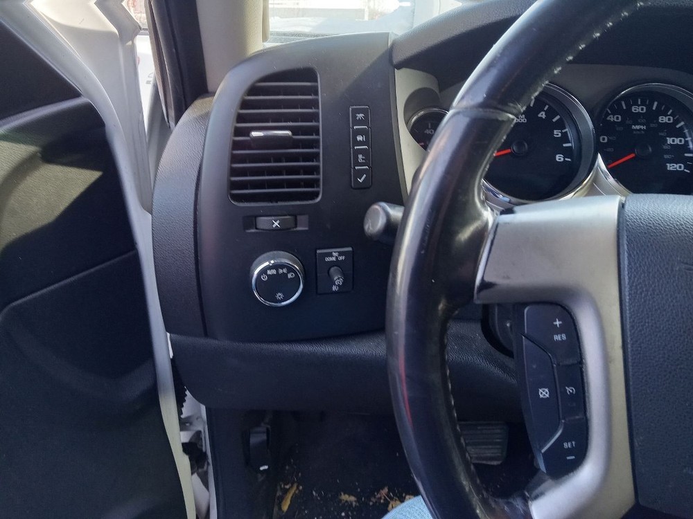 SILVRDO15 2008 High Mounted Stop Light 922679