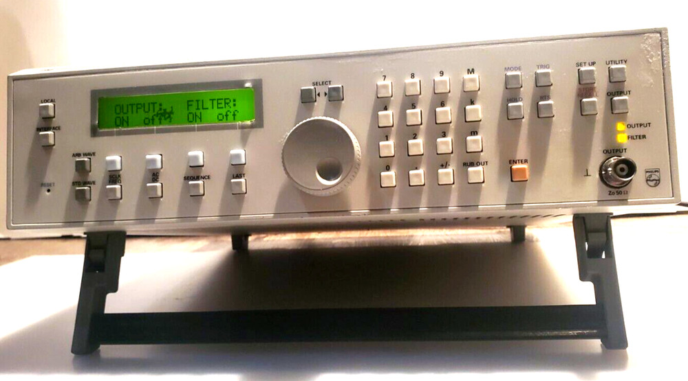 Fluke Philips PM 5150 ARBITRARY WAVEFORM GENERATOR 20 MS/s