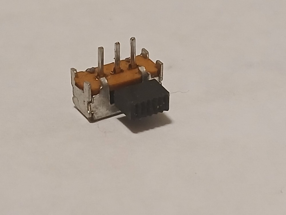 25 Pieces SPDT PC Mount Right Angle Tiny Slide Switch New Open Box Unused