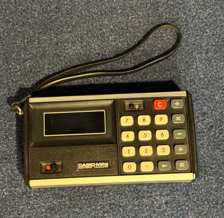 Vintage Casio Model CM-602 Mini Calculator- Working Condition