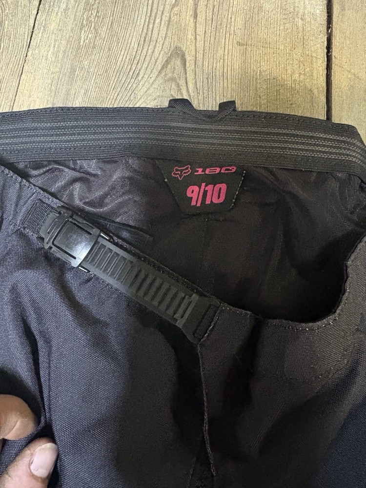 Women’s Fox Riding Pants 9/10