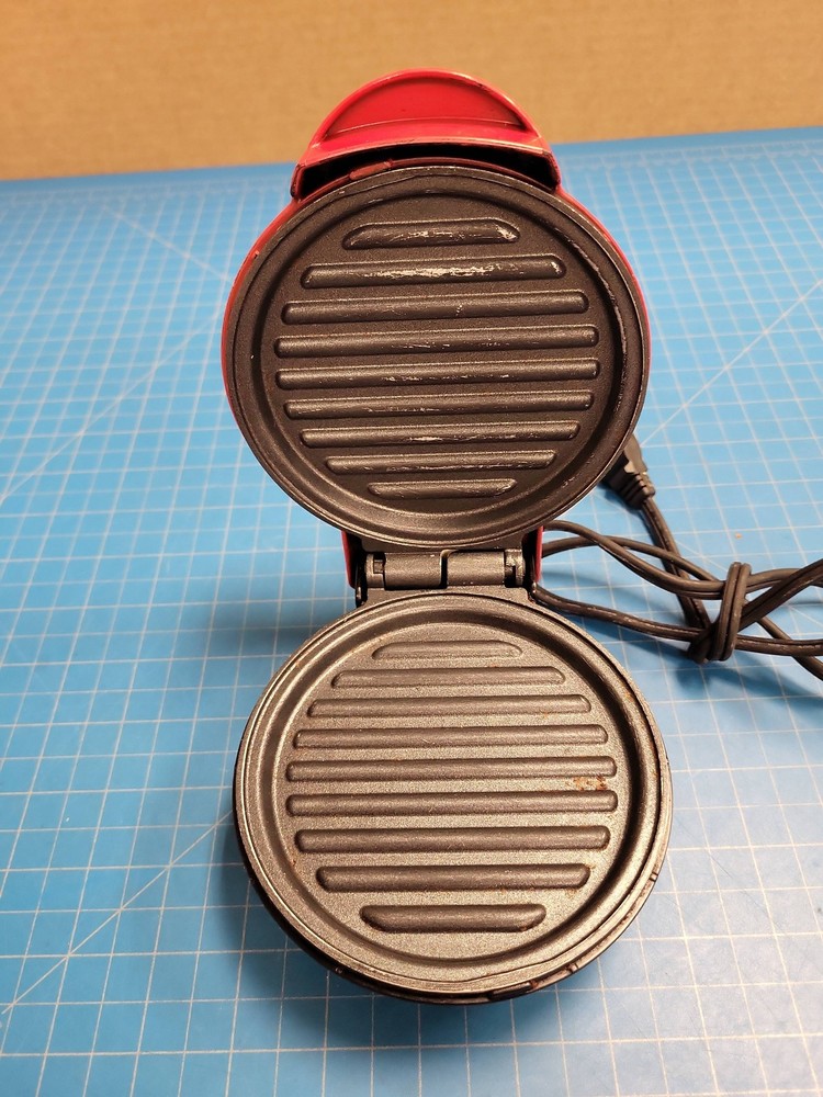 Dash Mini Maker Grill DMG001RD Red Waffle Pancake Burger Maker Compact