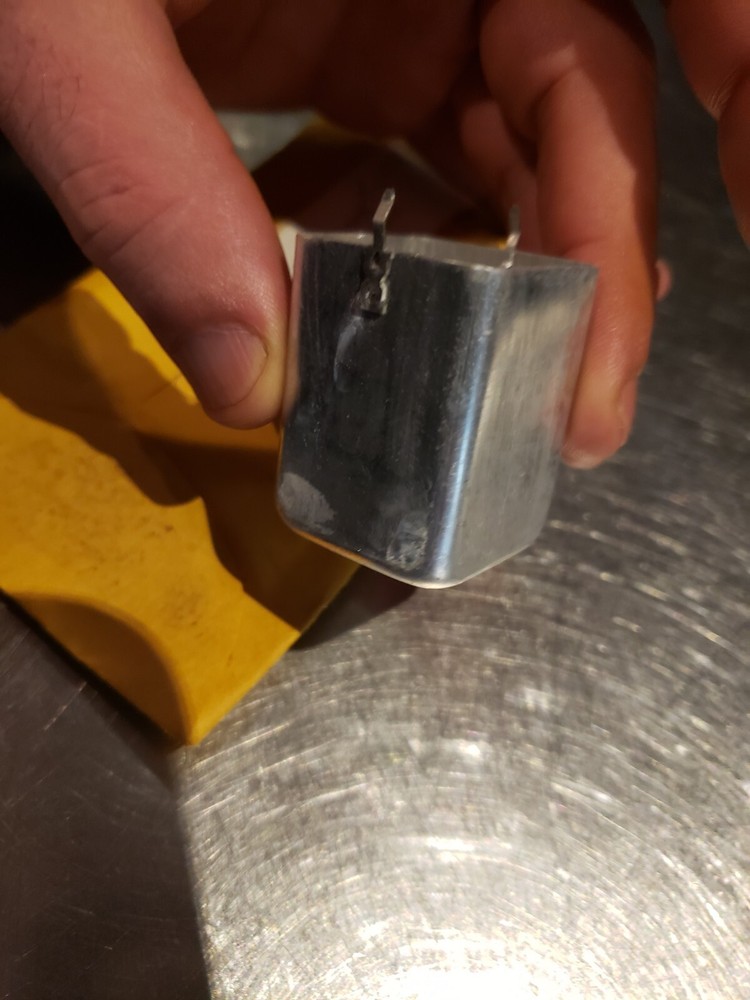 One New Heathkit Coil Shield #206-502 for HW-8