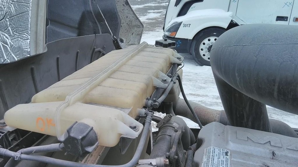 For 2015 MACK CXU613 RADIATOR OVERFLOW TANK ,  OH
