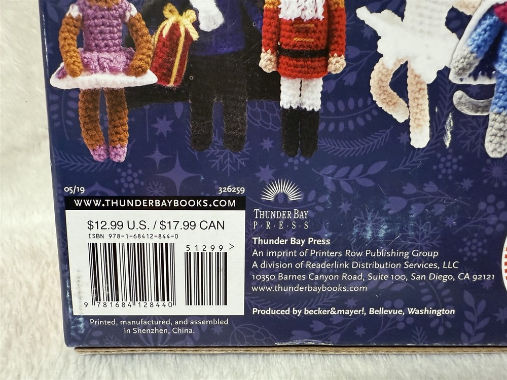 NEW NUTCRACKER CROCHET CHARACTERS KIT MAKES 6 DIFFERENT W/ BOOK