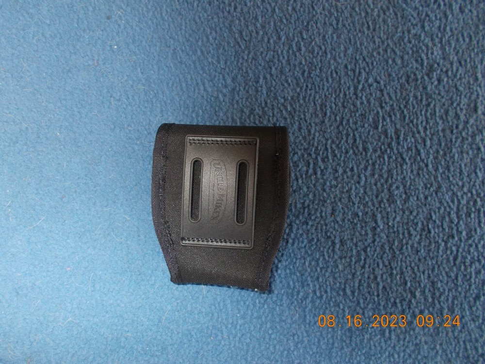 Uncle Mikes Plain Black Cordura Single Handcuff Case
