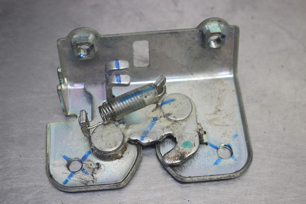 15-18 HONDA CB300F Rear Passenger Seat Latch Lock Bracket