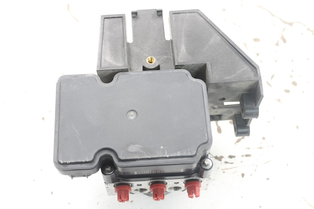 2016 Harley Ultra Limited FLHTK ABS Brake Pump Module Control Unit Box