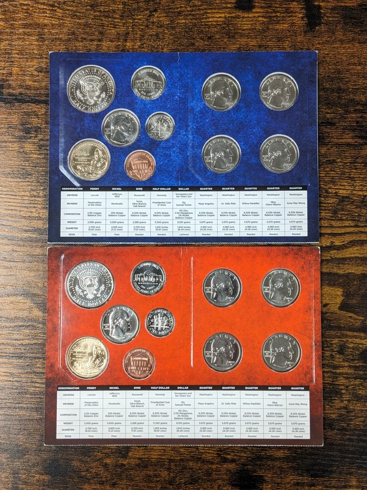 2022 US Mint Set Issued P&D Set.