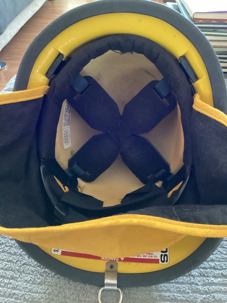 Cairns Structural 360S Fire Helmet