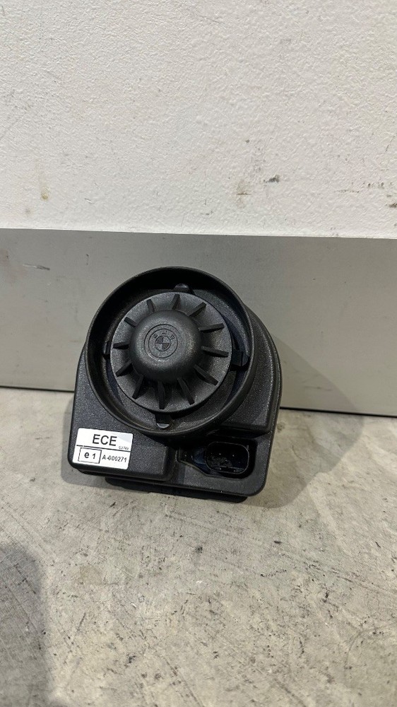 BMW E36 E46 E39 E38 E31 E53 E83 Z3 Alarm Horn Power Siren 65758383152