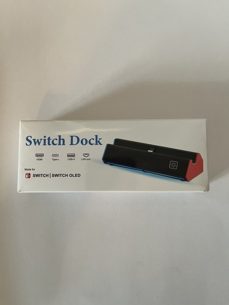 Nintendo Switch Lot of 4 items Switch Dock, Controller Case & Accessories