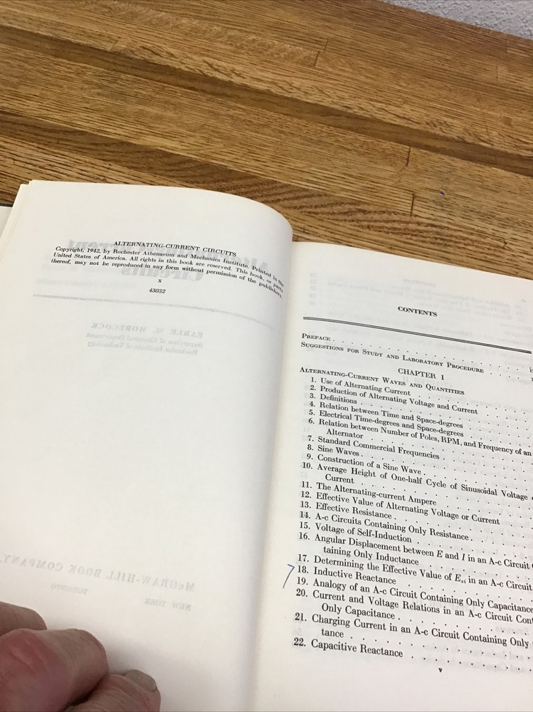 ALTERNATING CURRENT CIRCUITS Earle M Morecock 1942