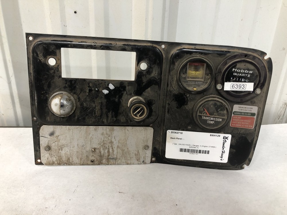 International S1900 GAUGE Dash Panel - Used