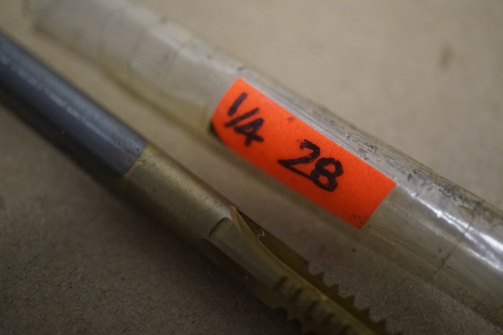 1/4-28 Solid Carbide Thread Mill