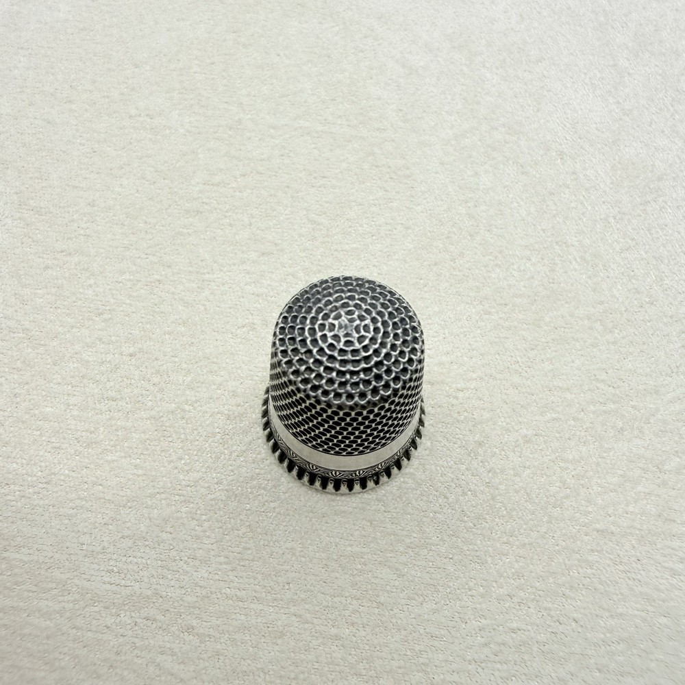 Antique Sterling Silver Geometric Pattern Thimble Sewing Accessory Collectible