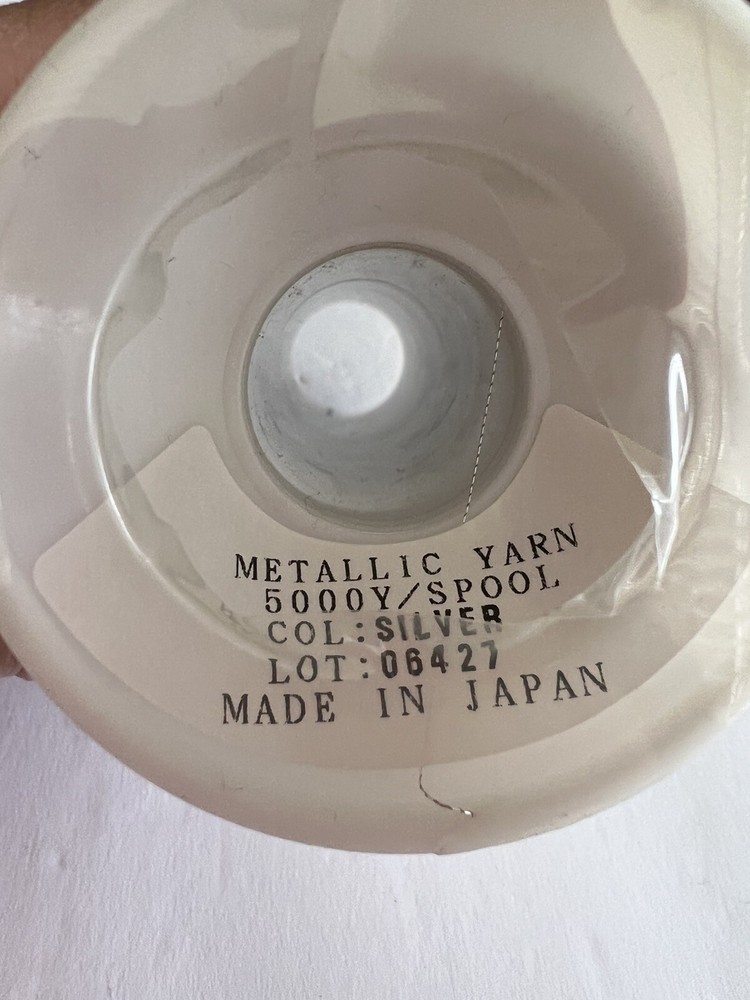 NEW 5000 YARDS SPOOL SILVER METALLIC THREAD YARN JAPAN