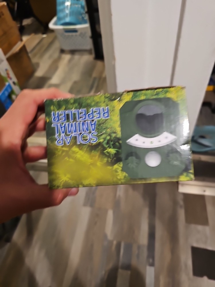 Solar Animal Repeller, Model AR33