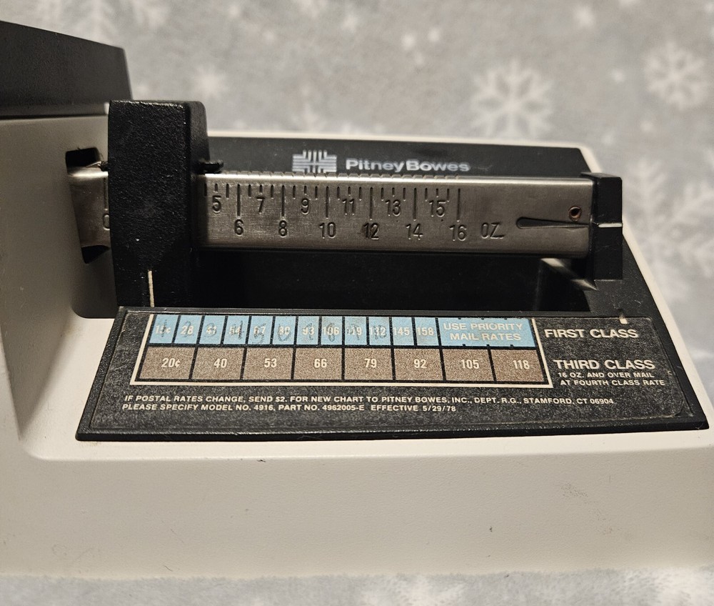 Vintage Pitney Bowes First & Third Class Postage Scale Model No. 4916