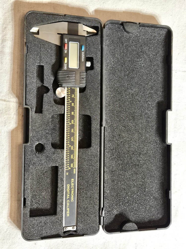 6 Digital Caliper, New battery, W/case