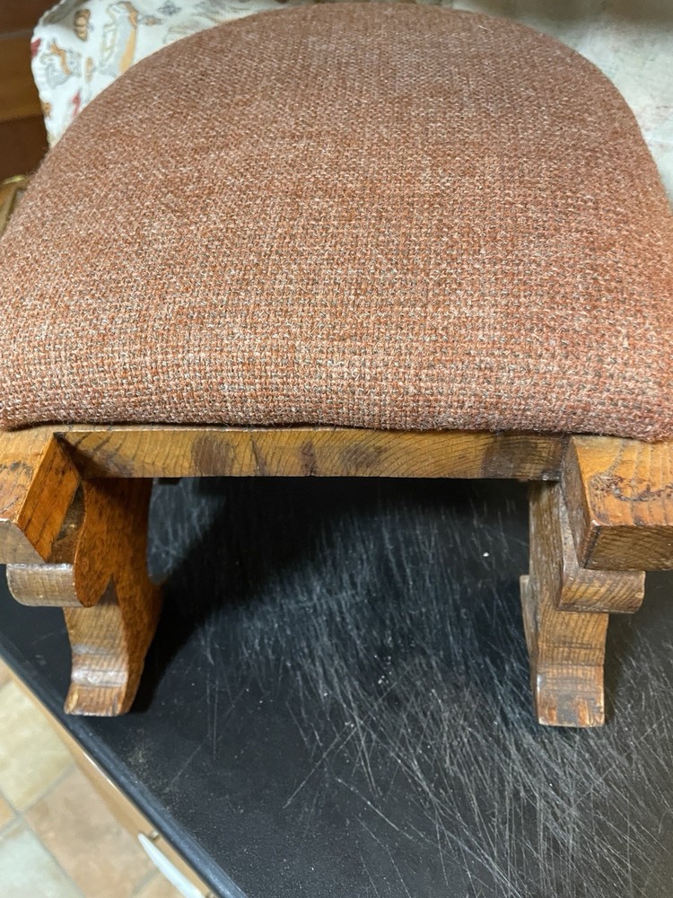 VICTORIAN SOLID OAK HORSESHOE SHAPED FOOTSTOOL ANTIQUE MUST SEE!!
