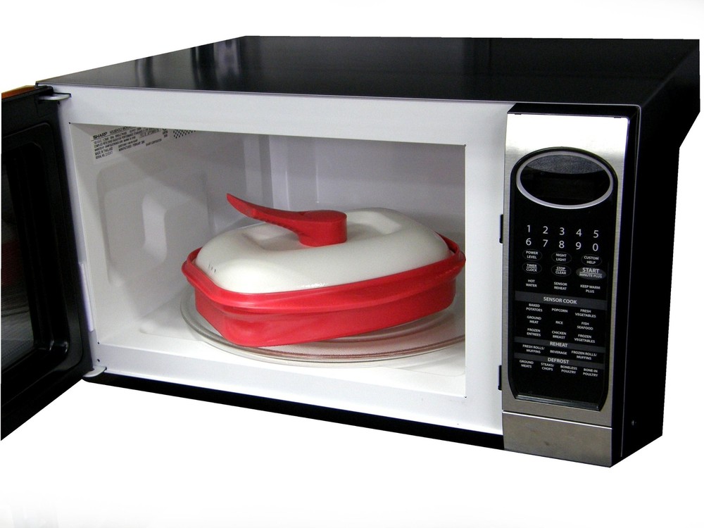 Microhearth Grill Pan for Microwave Cooking, Red