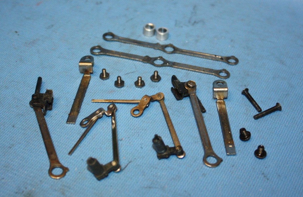 Lionel – 675 Rod Set  Ex Condition