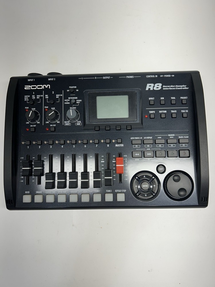 Zoom R8 Multitrack Recorder: Interface: Controller Sampler In Box Tutorial DVD