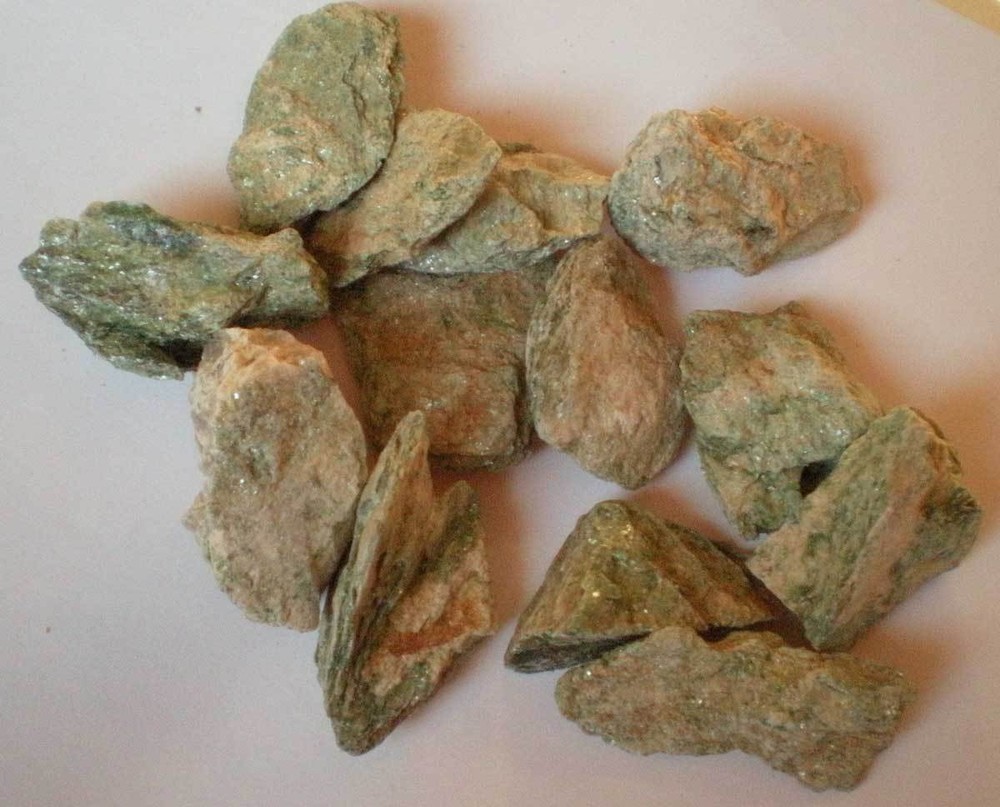 Fuchsite - 8 ounces Rough Stones r992