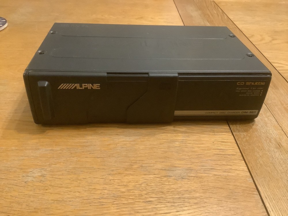 ALPINE CD Boot 6 DISC CHANGER CHM-S611 UNTESTED