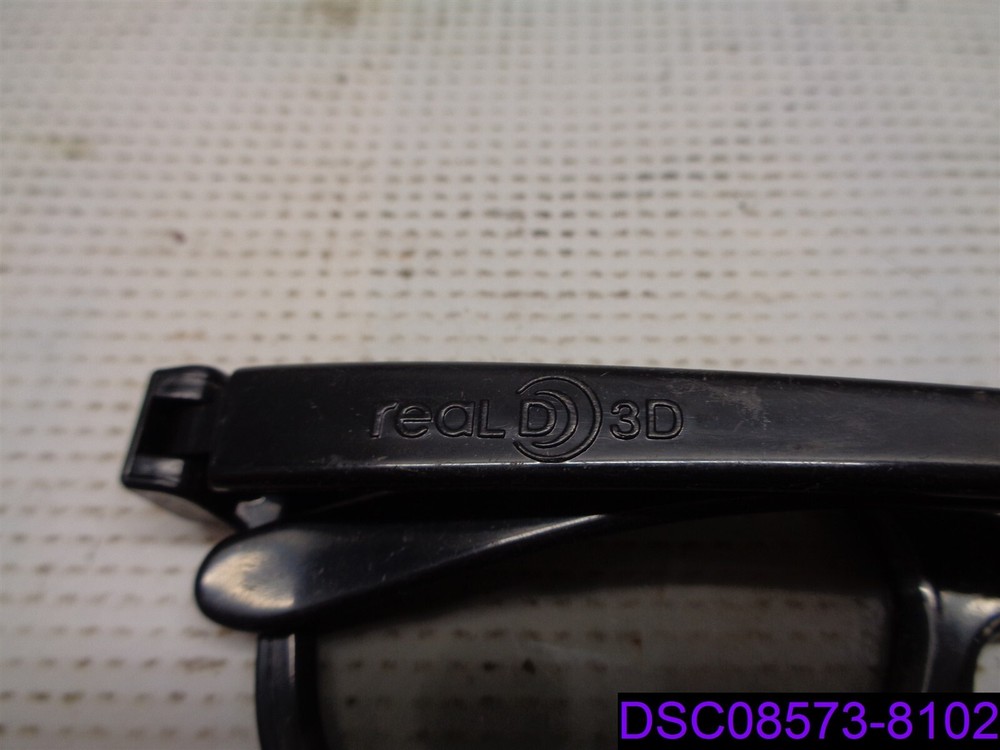 Qty = 14: Real D 3D Glasses