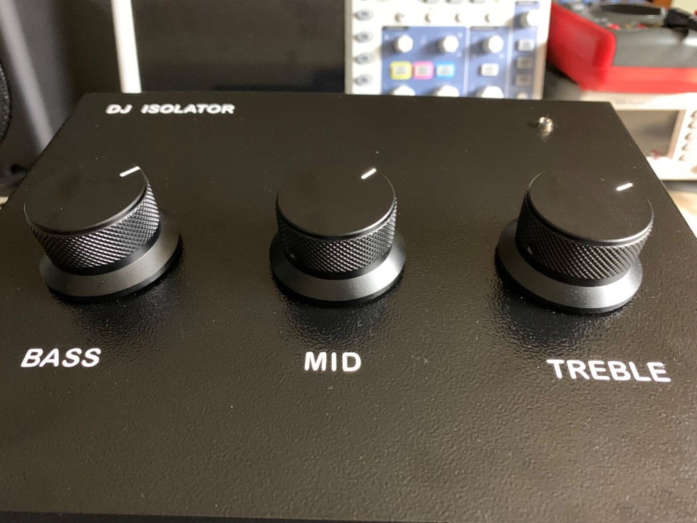 3 BAND STEREO DESKTOP DJ TONE FREQUENCY ISOLATOR