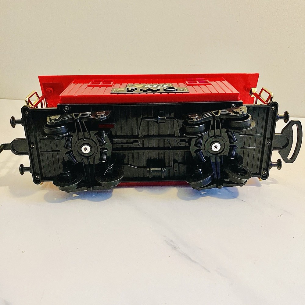 FAO Schwarz Motorized Classic Train Set Plus Tracks
