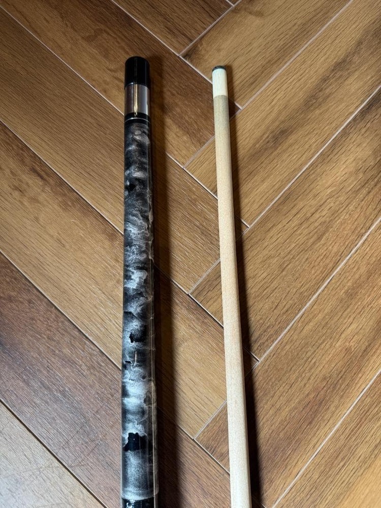 ADAM William billiard cue Used Pool Stick