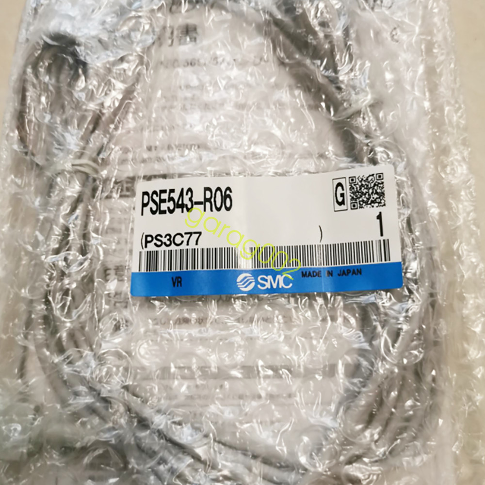 SMC PSE543-R06 Compact Digital Pressure Switche New